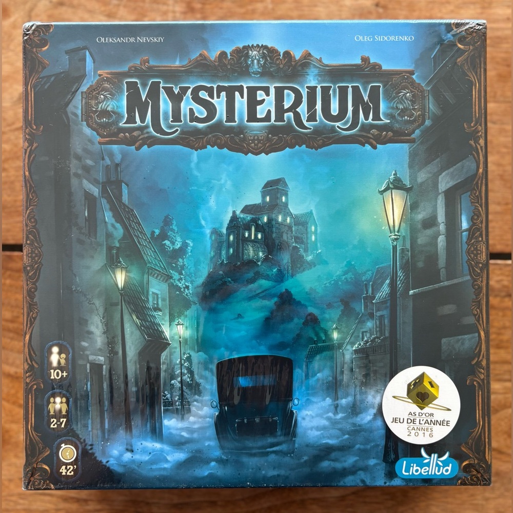 Mysterium Board Game - Cooperative Immersive Mystery Game - Picture 3 of 8